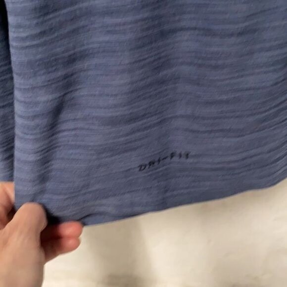 Nike Women’s Sweatshirt Dri-Fit Size M - Picture 4 of 7